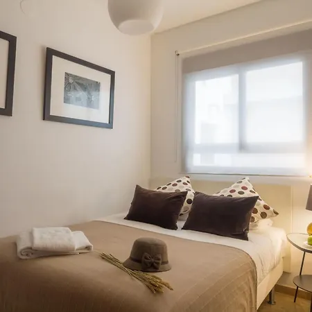 霍纳什勒斯伯爵旅游公寓酒店 *