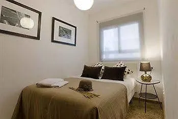 霍纳什勒斯伯爵旅游公寓酒店 *