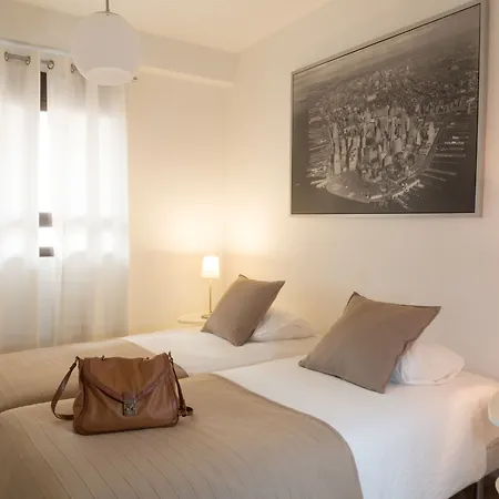 霍纳什勒斯伯爵旅游公寓酒店